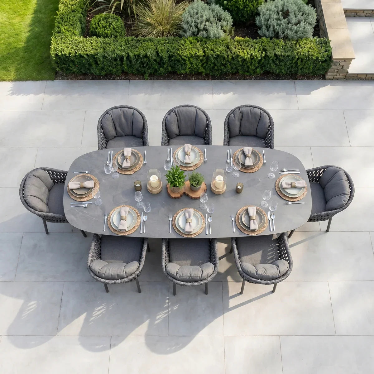 Extendable Outdoor Dining Tables