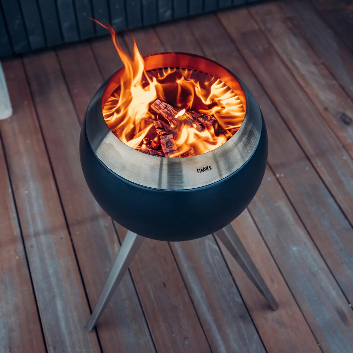 Höfats MOON 45 Fire Bowl with High Stand