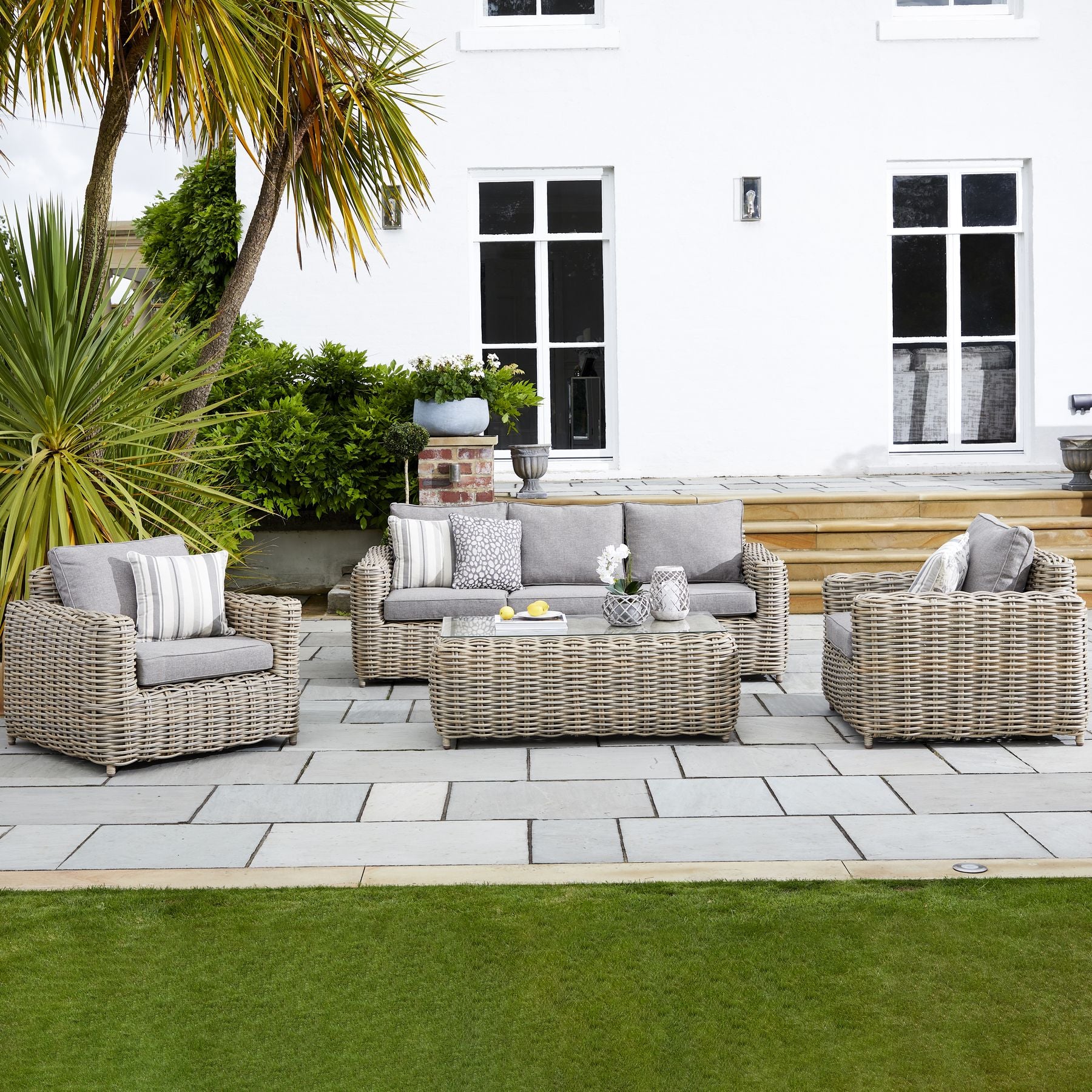 Amalfi Collection Outdoor Five Seater Set HDPE Wicker Weather Resistant Exclusive