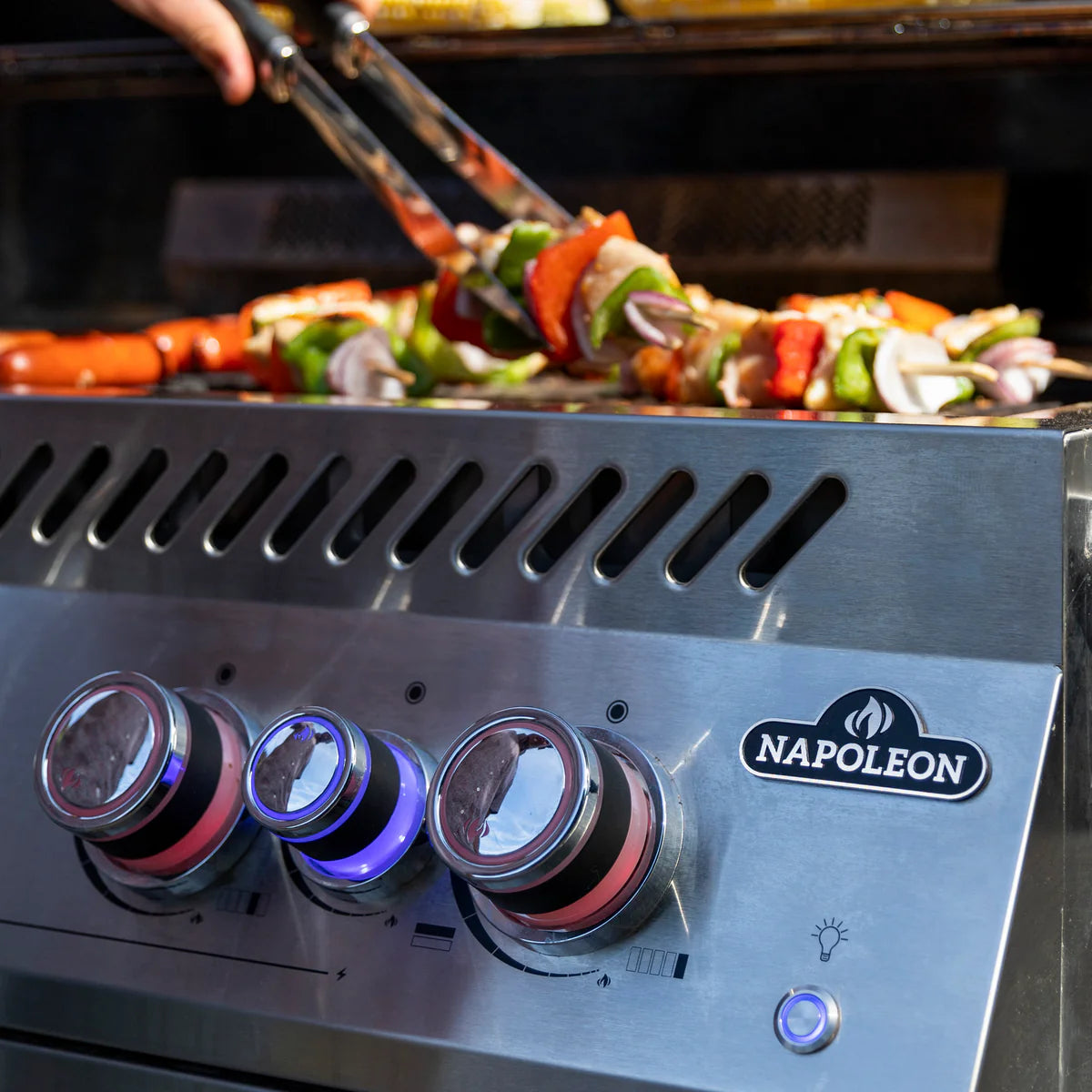 Napoleon 700 Series 38 Inch Built In Gas Grill With Rear Infrared Burner And Accu Probe Temperature Gauge