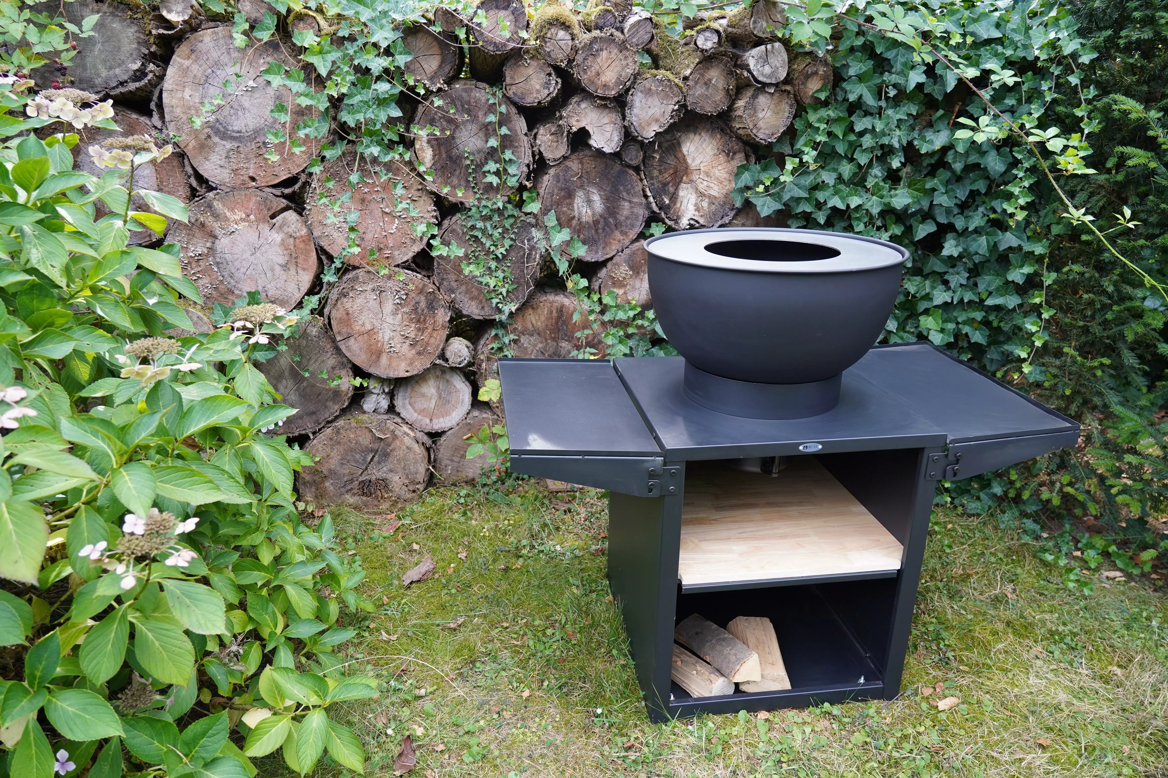 HEAT Kjok Outdoor Cooking Station & Fire Pit Plancha