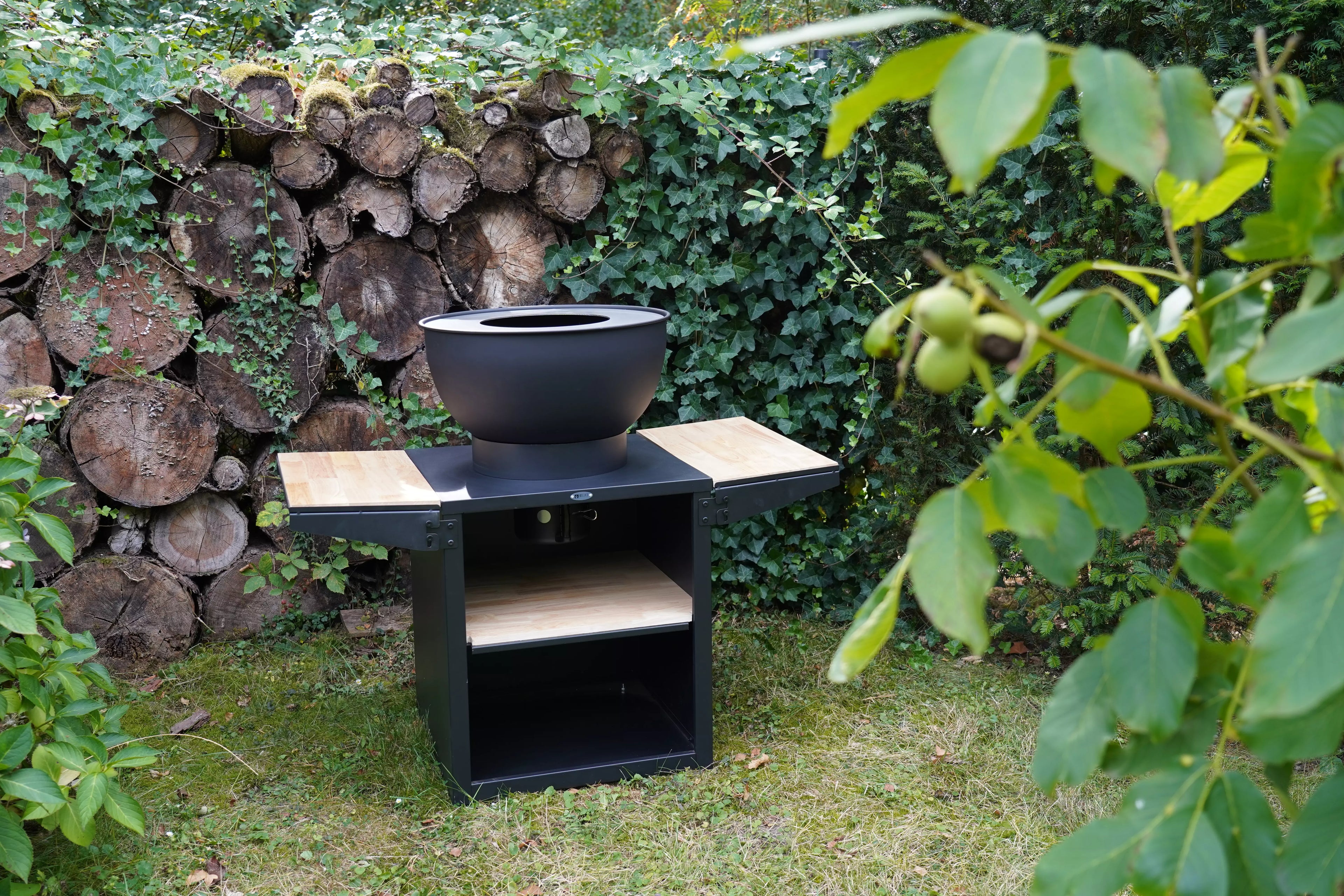 HEAT Kjok Outdoor Cooking Station & Fire Pit Plancha