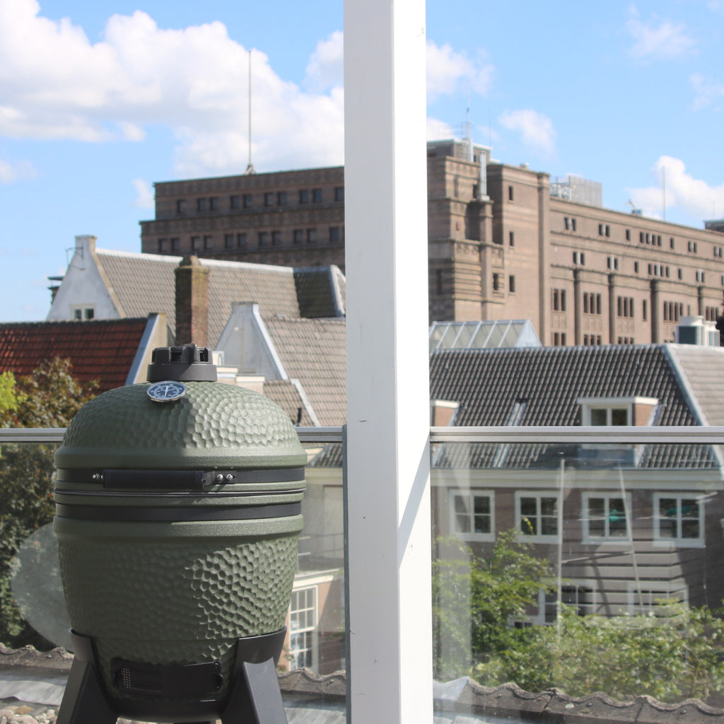 Moddern Kamado Grill with Pedestal