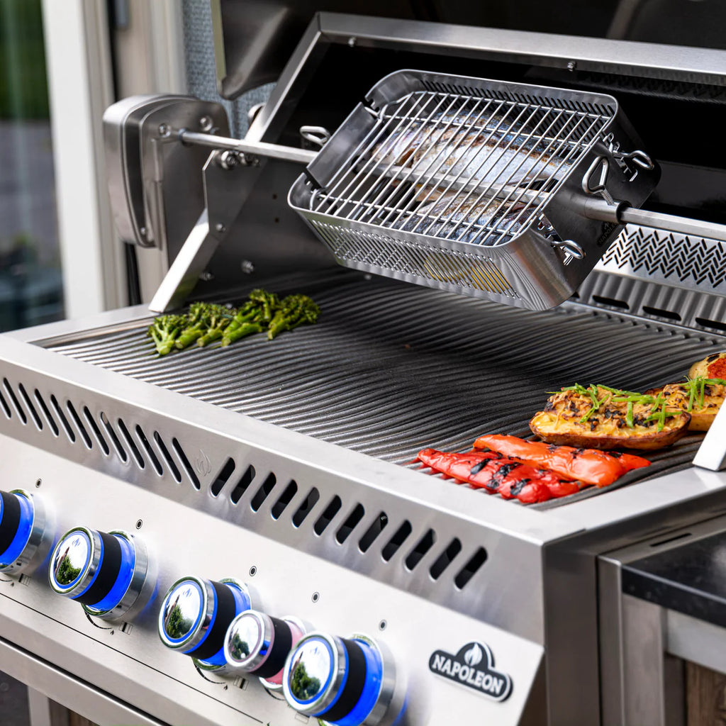 Napoleon 700 Series 32 Inch Built-In Gas Grill With Rear Infrared Burner And Premium Stainless Steel Construction