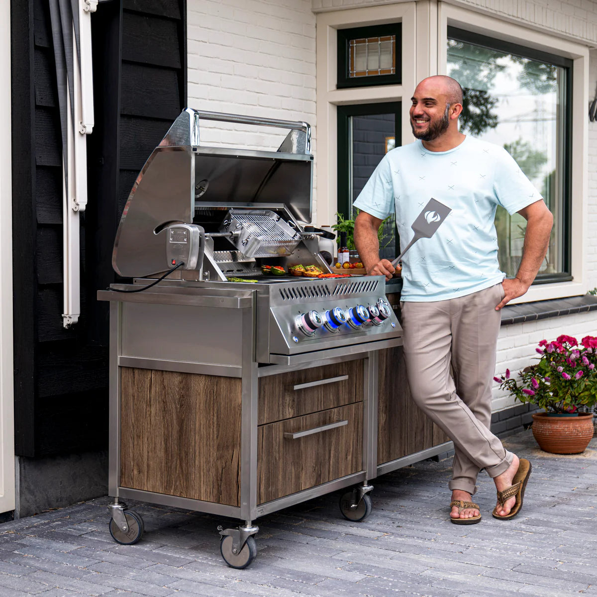 Napoleon 700 Series 32 Inch Built-In Gas Grill With Rear Infrared Burner And Premium Stainless Steel Construction
