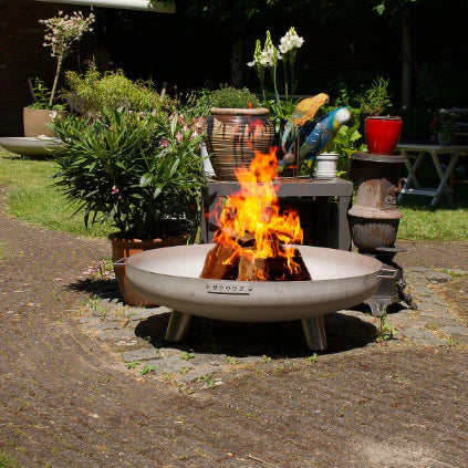 MOODZ Stainless Steel Fire Bowl With Feet And Handles