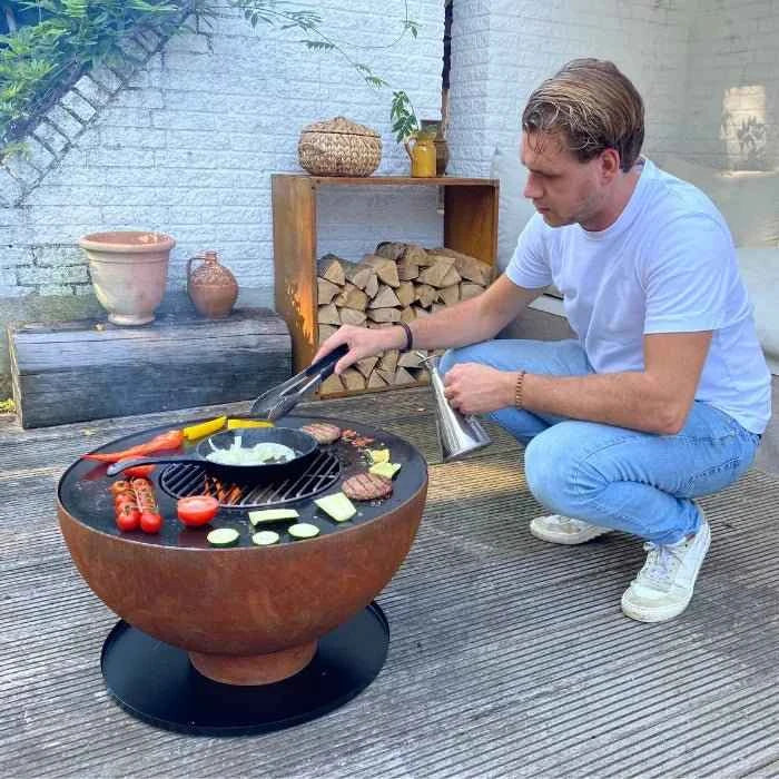 HEAT Gystad Fire Pit with Plancha Grill