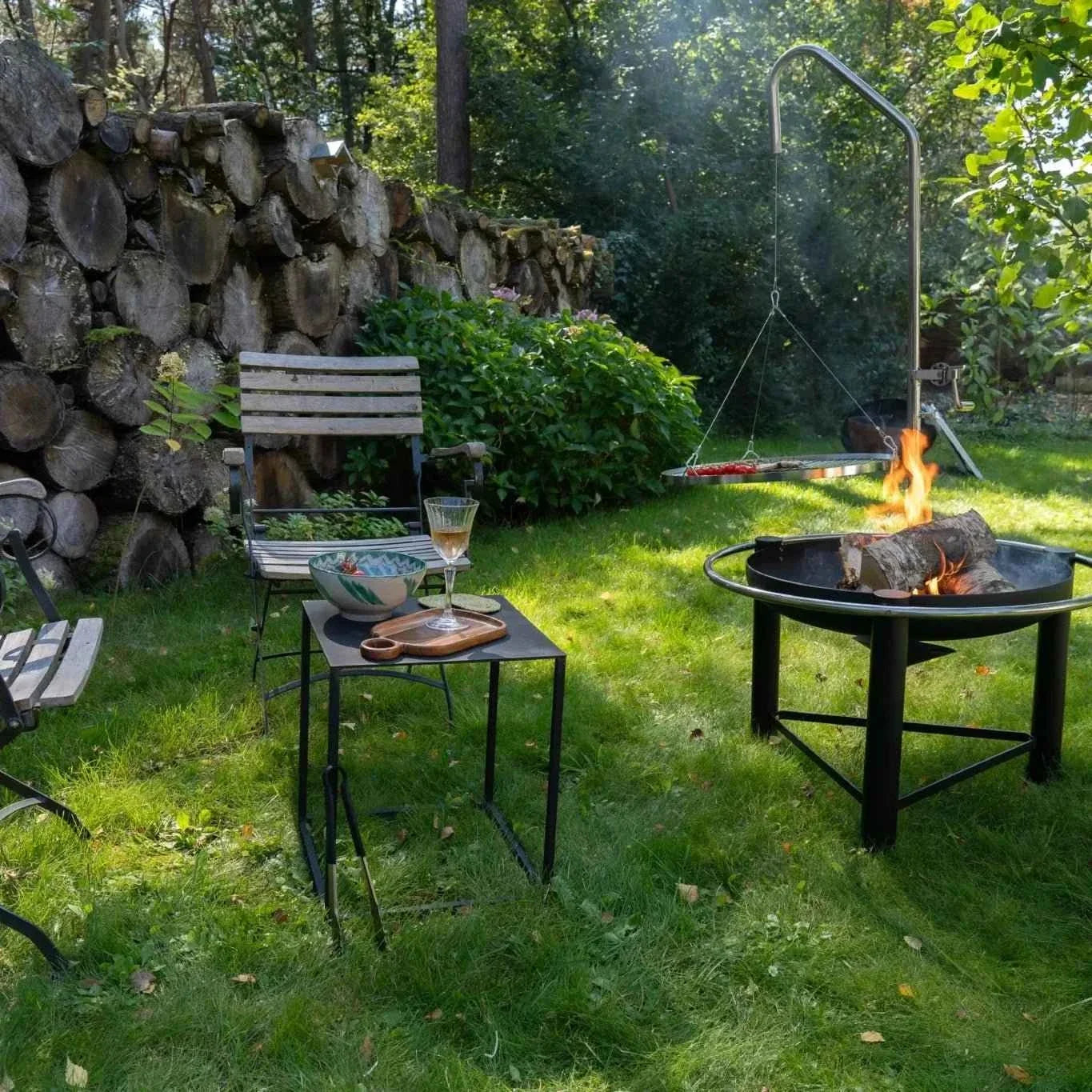 HEAT Pendal Fire Pit Bowl with Height Adjustable Grill