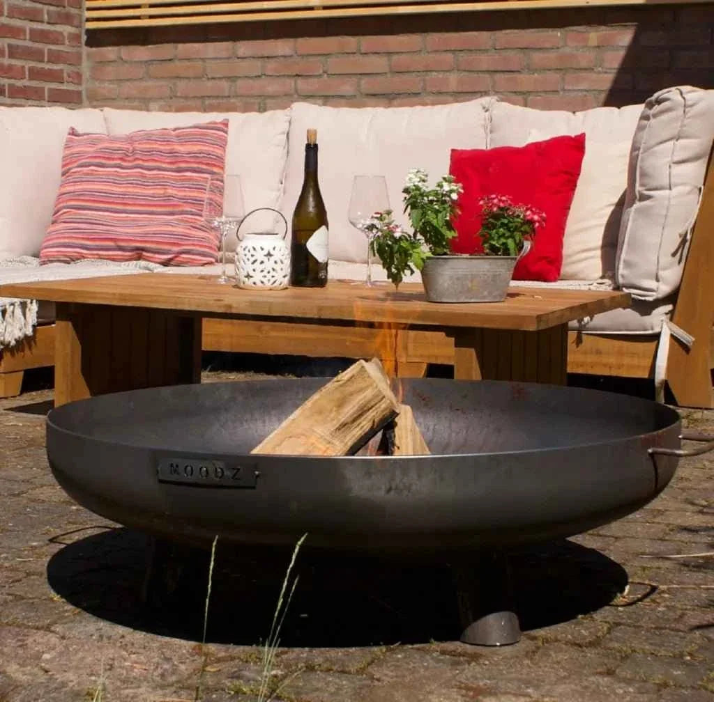 MOODZ Stainless Steel Fire Bowl With Feet And Handles