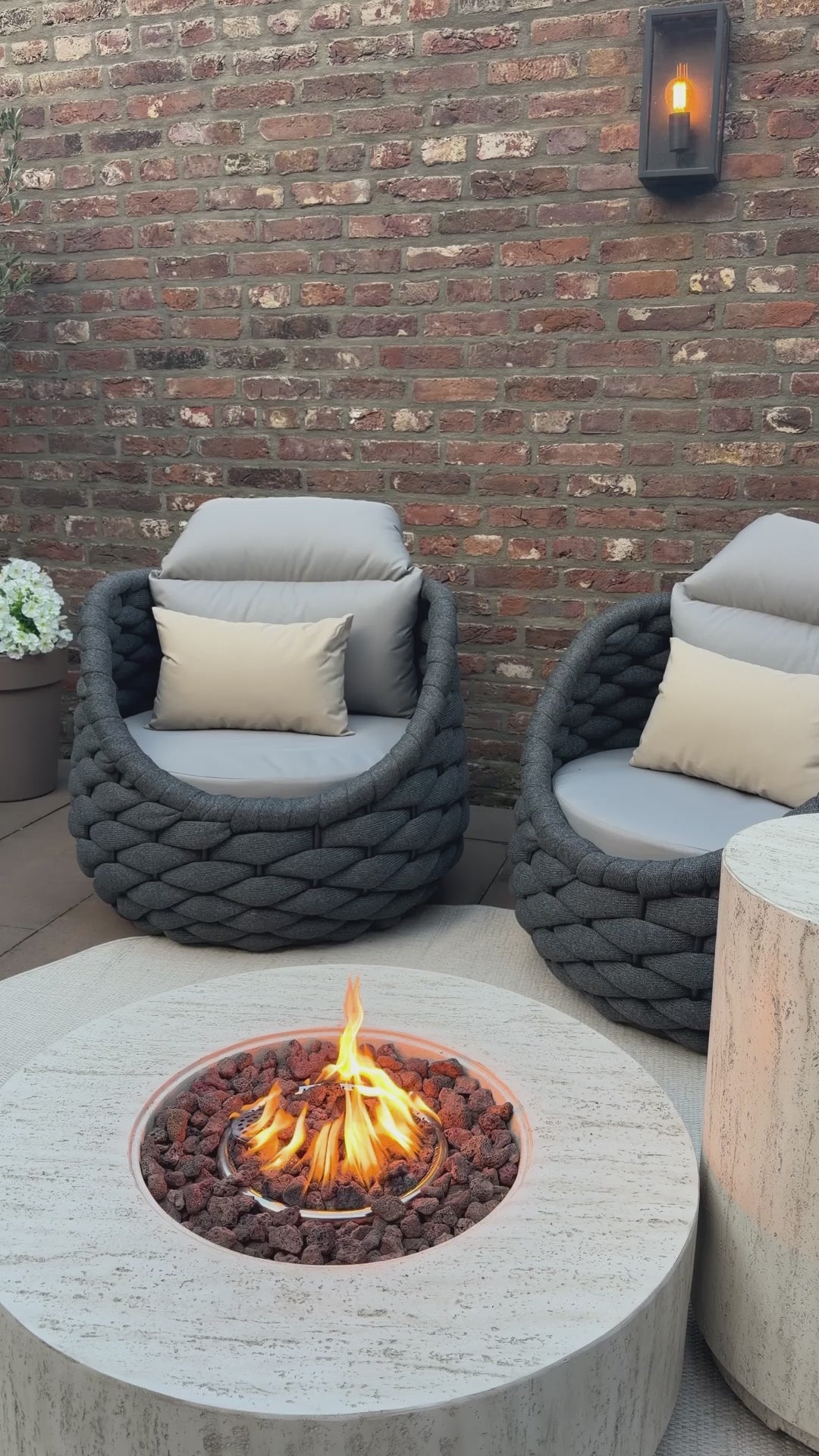 Happy Cocooning Estate Round 76 Gas Fire Pit Table